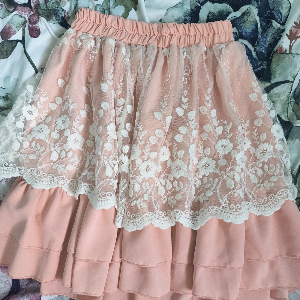 ROMWE Pink Floral Embroidered Mini Skirt